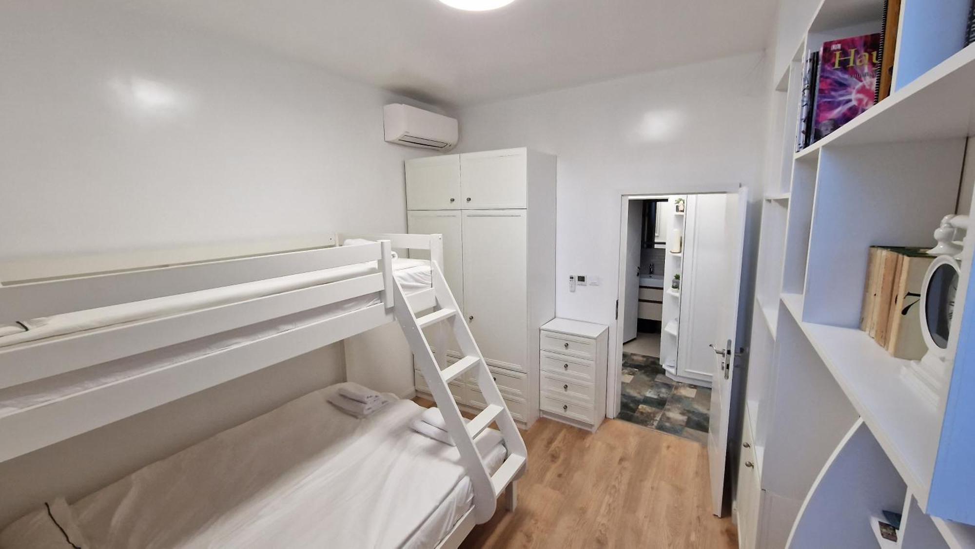 Fs Apartments - Beautiful Apartment In The Artistic Part Of Veliko Tarnovo Luaran gambar